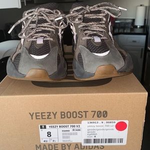 Grey Yeezy boost 700V2